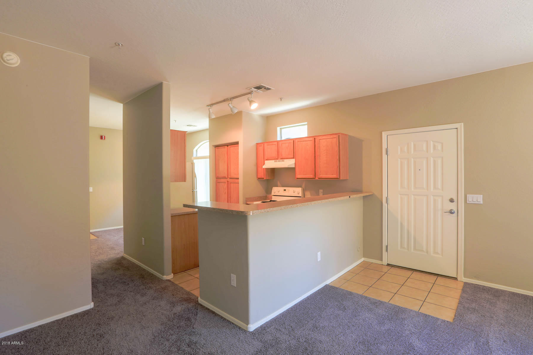 2150 East Bell Road, Unit 1042 Phoenix, AZ 85022 - Photo 6 of 26 2150EBellRdUNIT1042-6