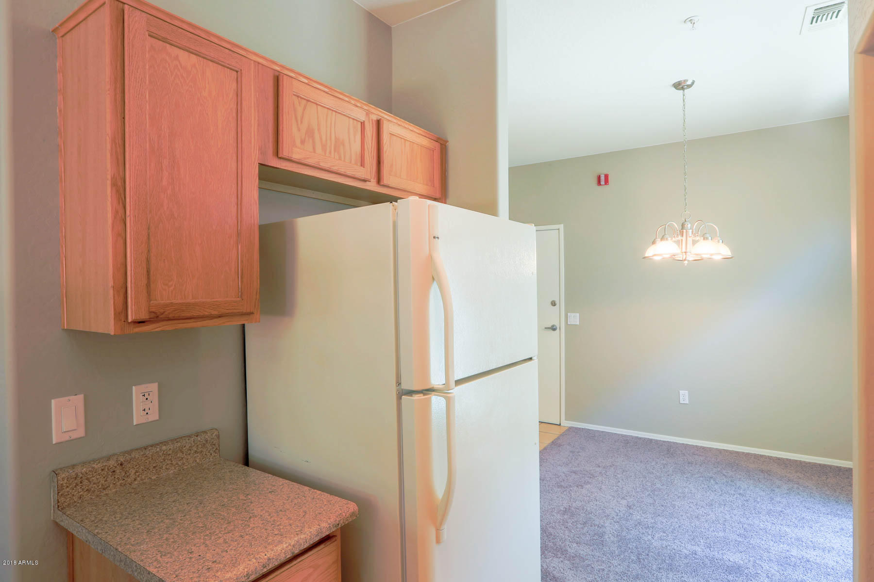 2150 East Bell Road, Unit 1042 Phoenix, AZ 85022 - Photo 8 of 26 2150EBellRdUNIT1042-8