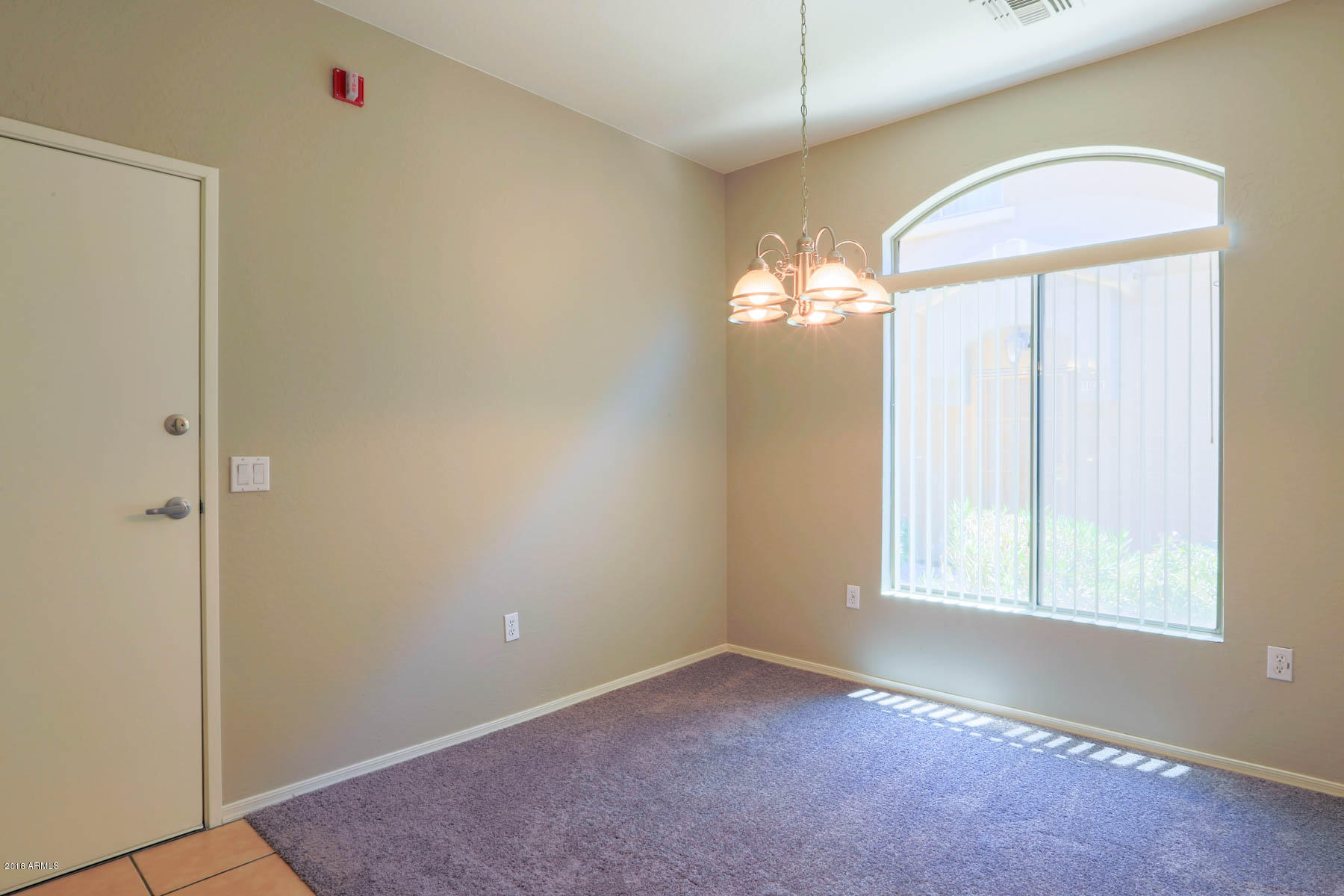 2150 East Bell Road, Unit 1042 Phoenix, AZ 85022 - Photo 10 of 26 2150EBellRdUNIT1042-10