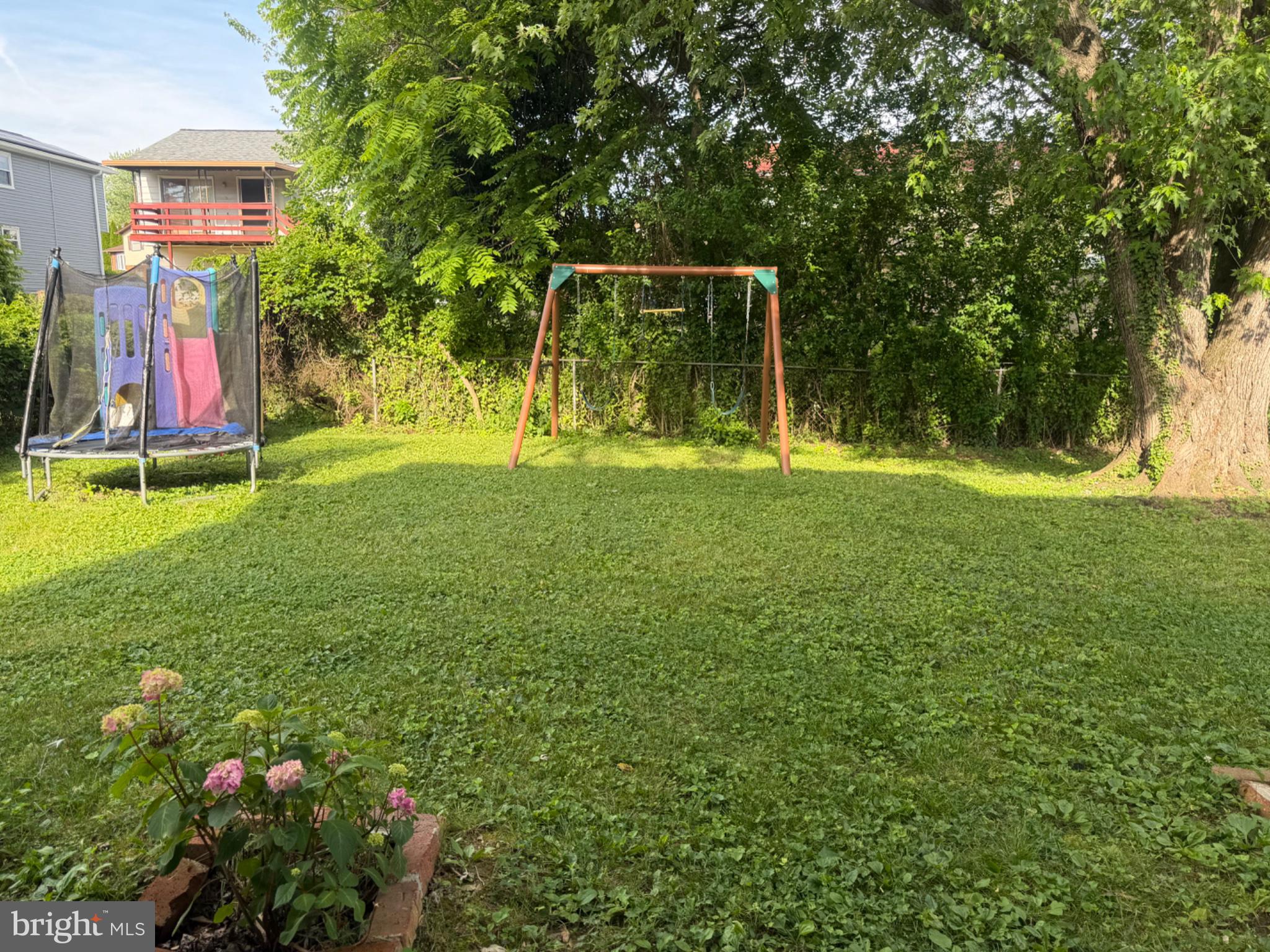 4007 McDonogh Road Randallstown, MD 21133 - Photo 20 of 20 Sunny backyard with playtime potential.