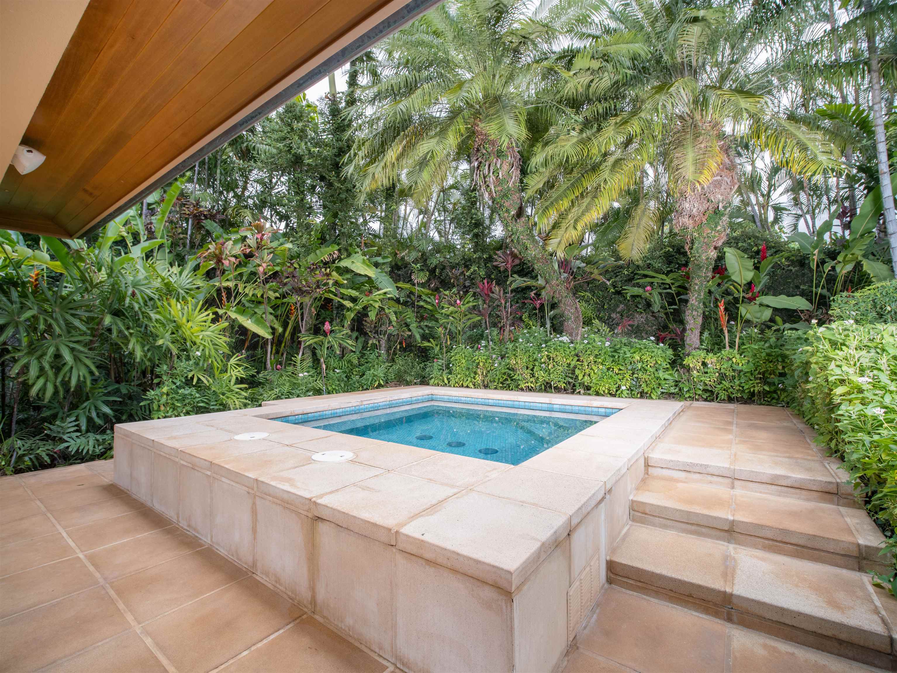 4640-4650 Makena Road Kihei, HI 96753 - Photo 36 of 48 a view of outdoor space and yard