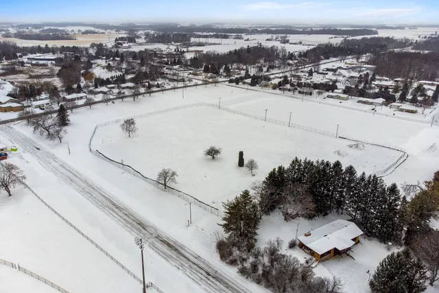 $300,000 | 506 Kennedy Avenue, Howards Grove, WI 53083