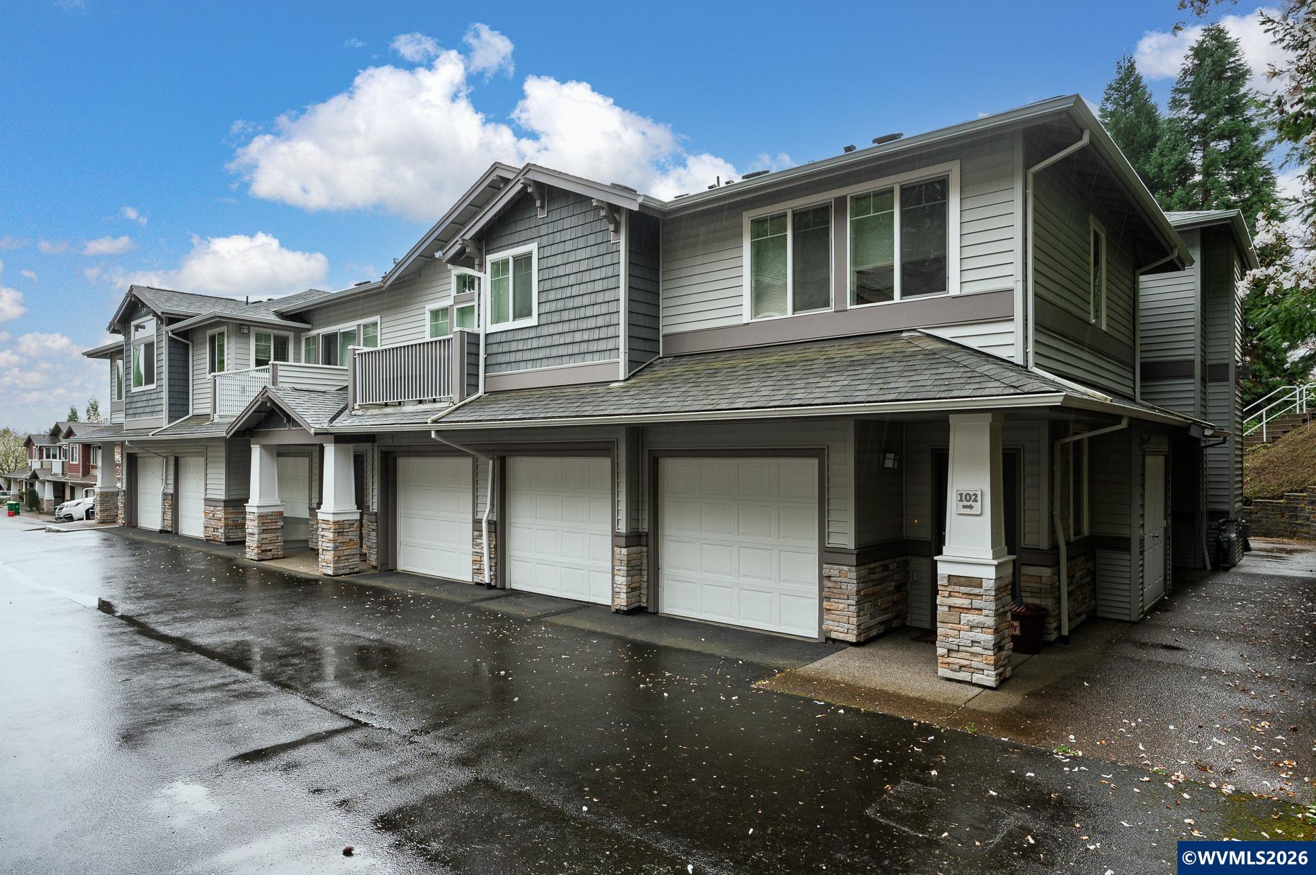 14925 Southwest Sandhill Loop, Unit 102 Beaverton, OR 97007 - Photo 1 of 20
