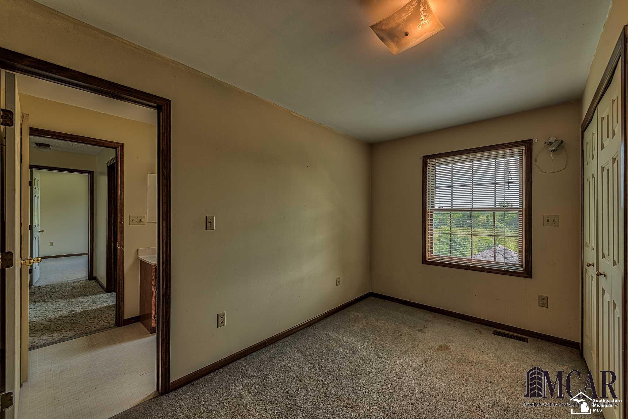 4020 Dauncy Road Flat Rock, MI 48134 - Photo 16 of 25 21480963-15.JPG