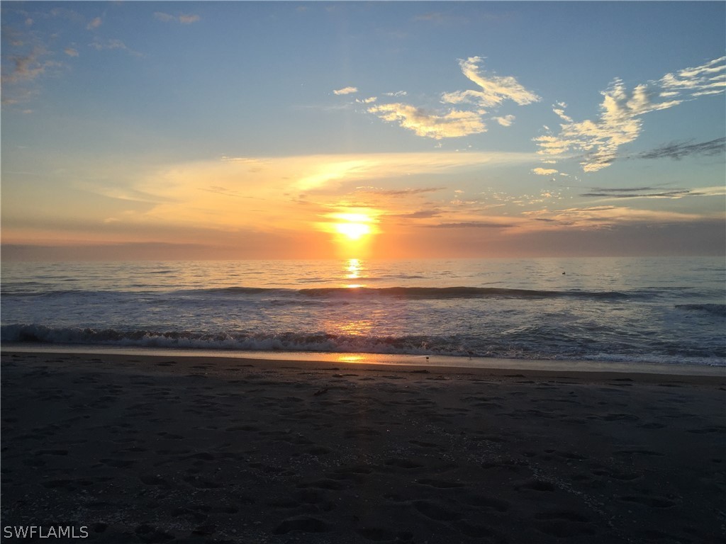 10 Sunset Captiva Lane Captiva, FL 33924 - Photo 33 of 33 a view of an ocean