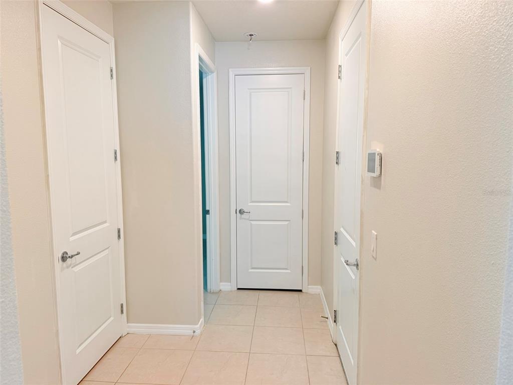 10844 Rolling Moss Road Tampa, FL 33647 - Photo 12 of 65