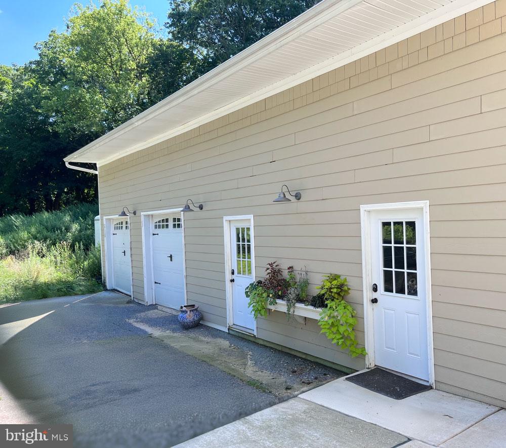 2882 Newark Road West Grove, PA 19390 - Photo 2 of 15 Gallery Image 2
