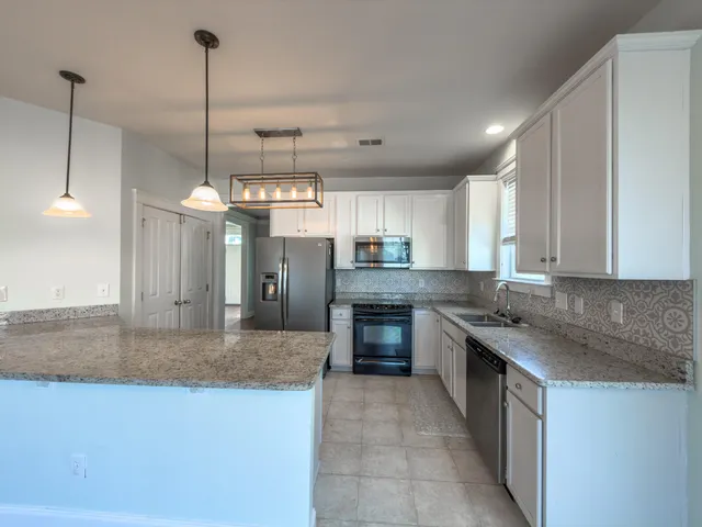 $2,500 | 304 Germander Avenue, Summerville, SC 29483