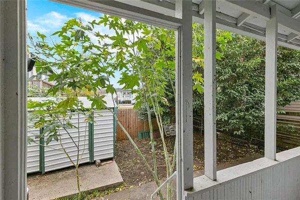 $2,100 | 2415 Amelia Street, New Orleans, LA 70115