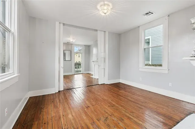 $2,100 | 2415 Amelia Street, New Orleans, LA 70115