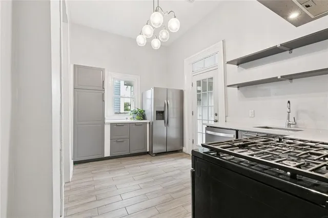 $2,100 | 2415 Amelia Street, New Orleans, LA 70115