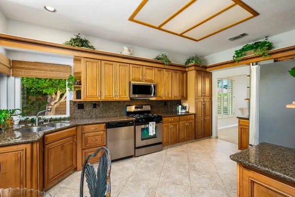 $799,000 | 370 Links Drive, Palm Desert, CA 92211