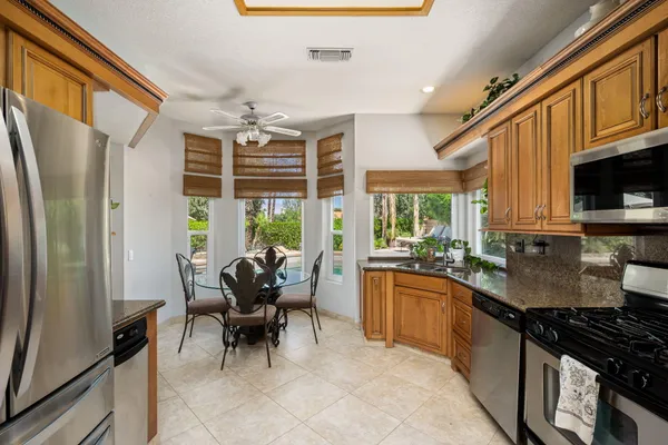 $799,000 | 370 Links Drive, Palm Desert, CA 92211