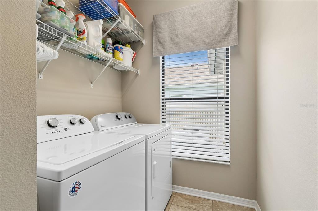 6601 Sparkling Way Wesley Chapel, FL 33545 - Photo 32 of 51