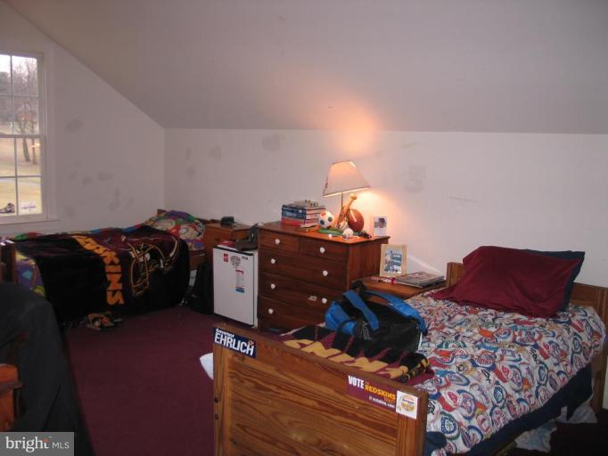 10009 Watkins Road Gaithersburg, MD 20882 - Photo 21 of 30 Bedroom #5