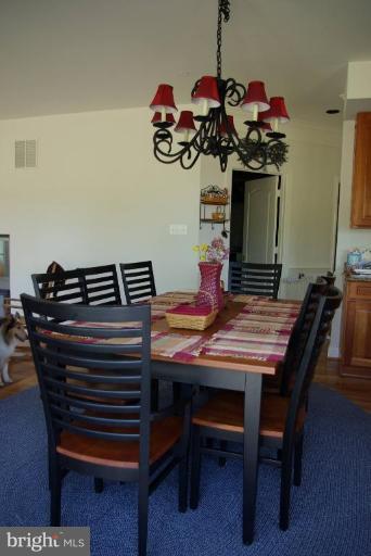 10009 Watkins Road Gaithersburg, MD 20882 - Photo 7 of 30 Breakfast Area