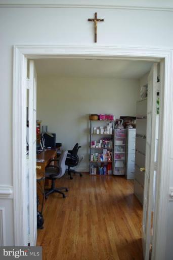 10009 Watkins Road Gaithersburg, MD 20882 - Photo 10 of 30 Den