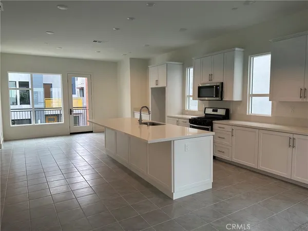 $5,500 | 2182 Skylar Place, Tustin, CA 92782