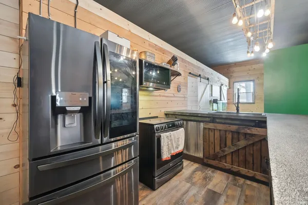 $299,900 | 4435 North 825 West, Andrews, IN 46702
