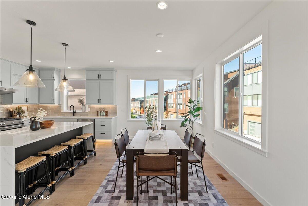 2931 North Heartwood Road Coeur D'Alene, ID 83814 - Photo 11 of 36 14-Dining and Kitchen