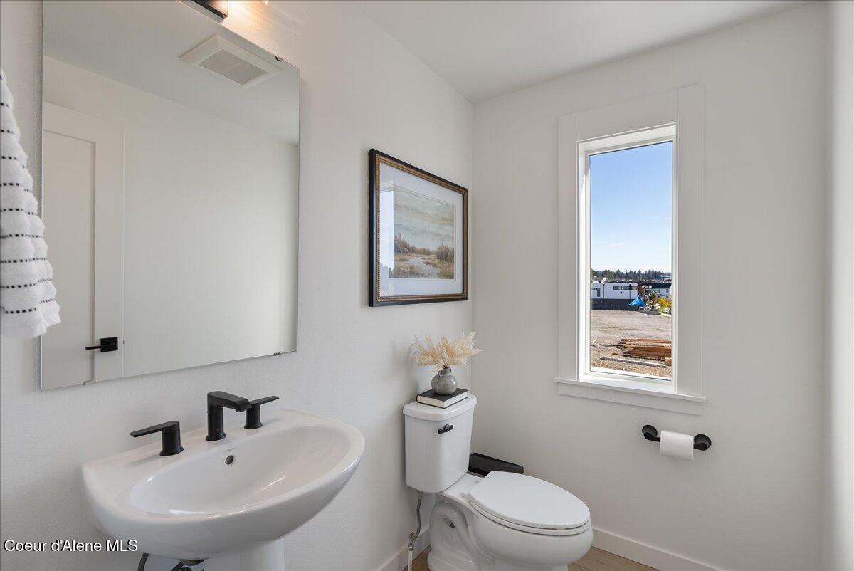 2931 North Heartwood Road Coeur D'Alene, ID 83814 - Photo 21 of 36 26-Half bath