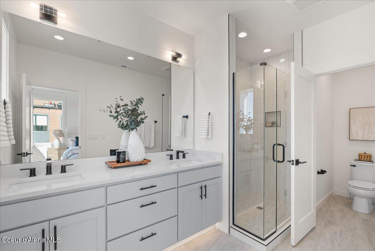 2931 North Heartwood Road Coeur D'Alene, ID 83814 - Photo 23 of 36 29-Primary bathroom