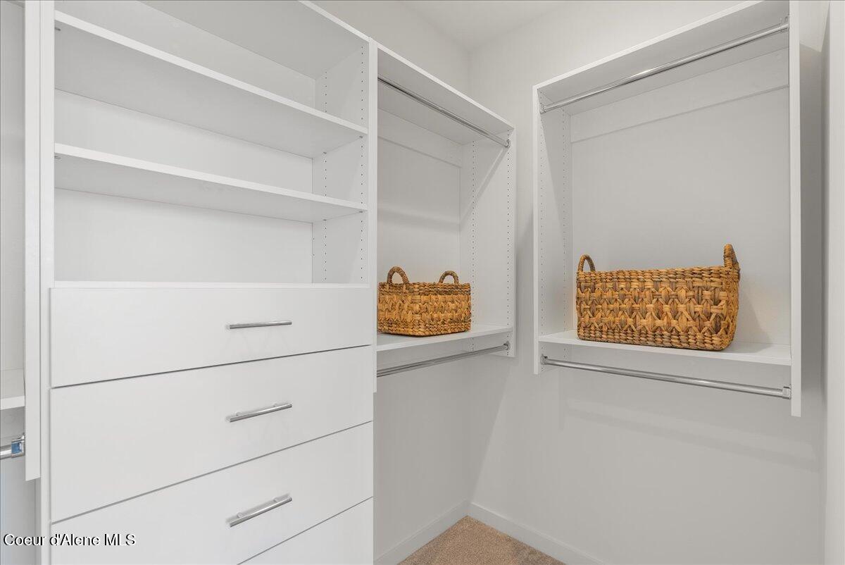 2931 North Heartwood Road Coeur D'Alene, ID 83814 - Photo 24 of 36 30-Primary closet