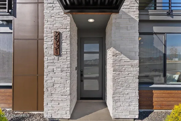 $1,029,000 | 2931 North Heartwood Road, Coeur D'Alene, ID 83814