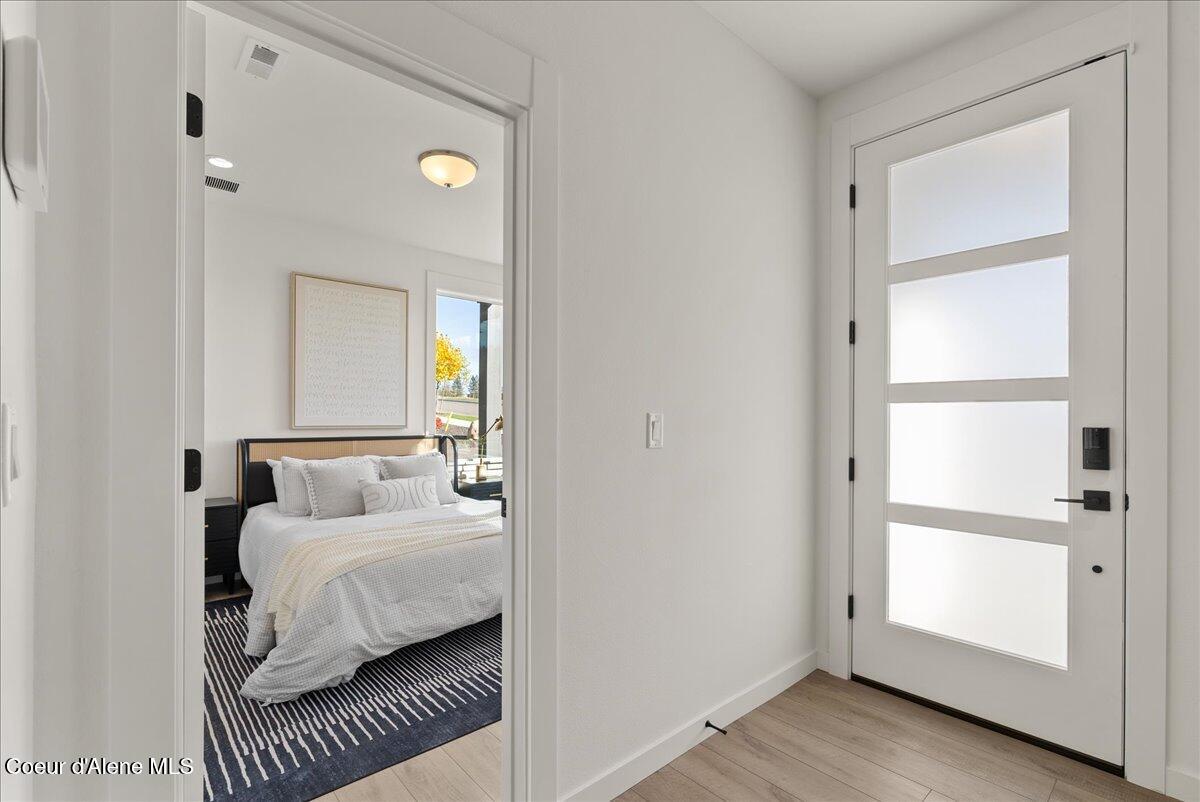 2931 North Heartwood Road Coeur D'Alene, ID 83814 - Photo 5 of 36 08-Entry