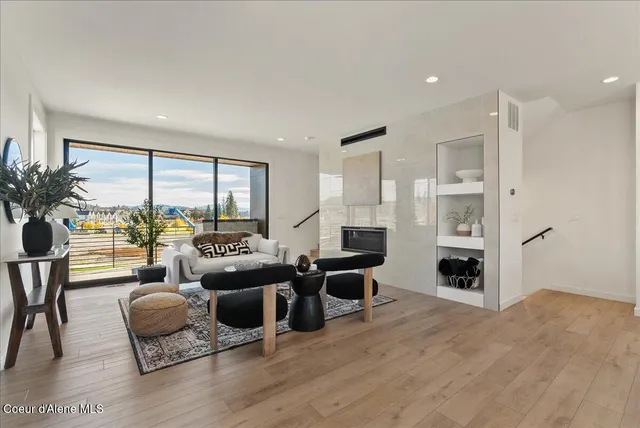 $1,099,000 | 2931 North Heartwood Road, Coeur D'Alene, ID 83814