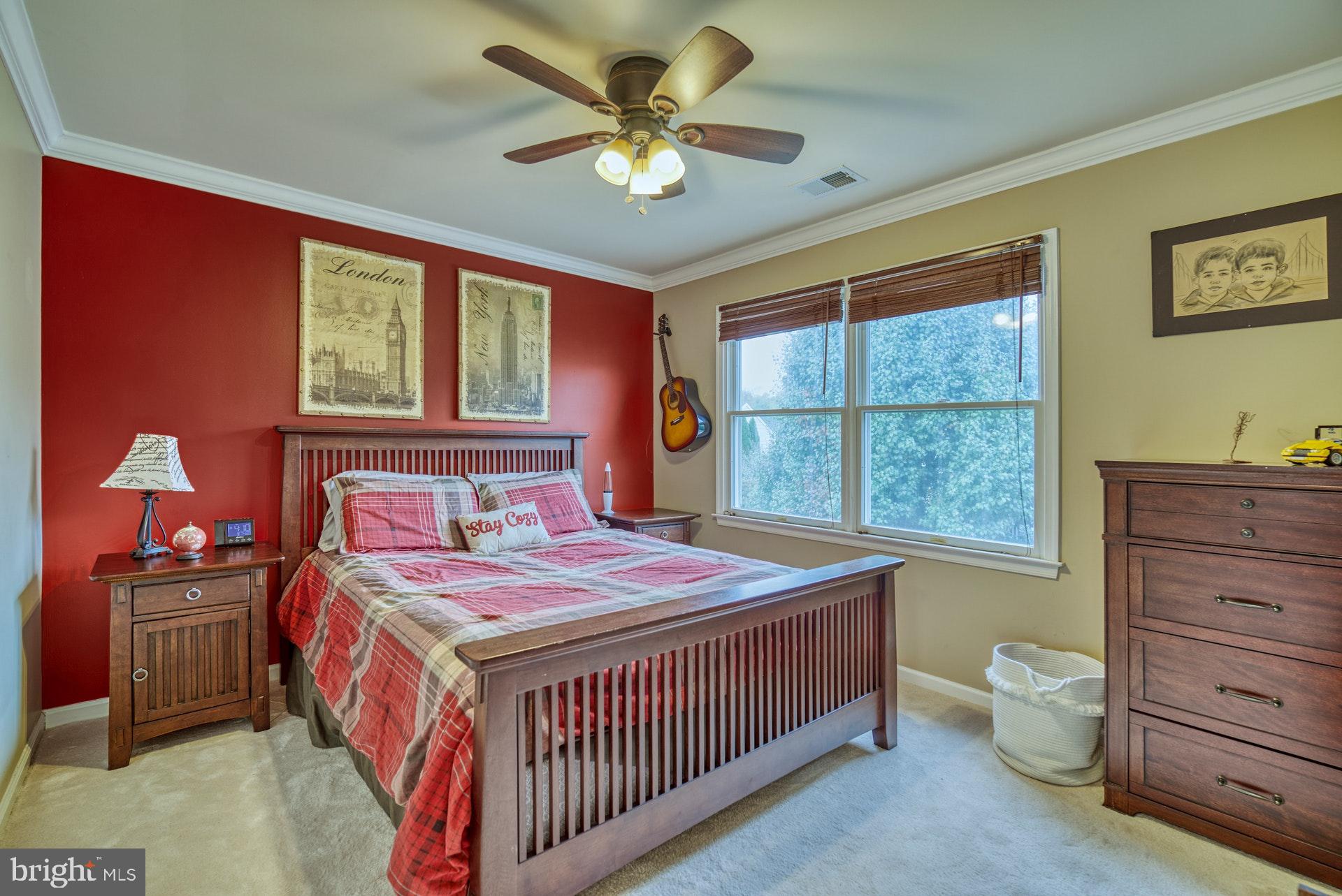 10868 Grovehampton Court Reston, VA 20194 - Photo 26 of 48 Bedroom #3