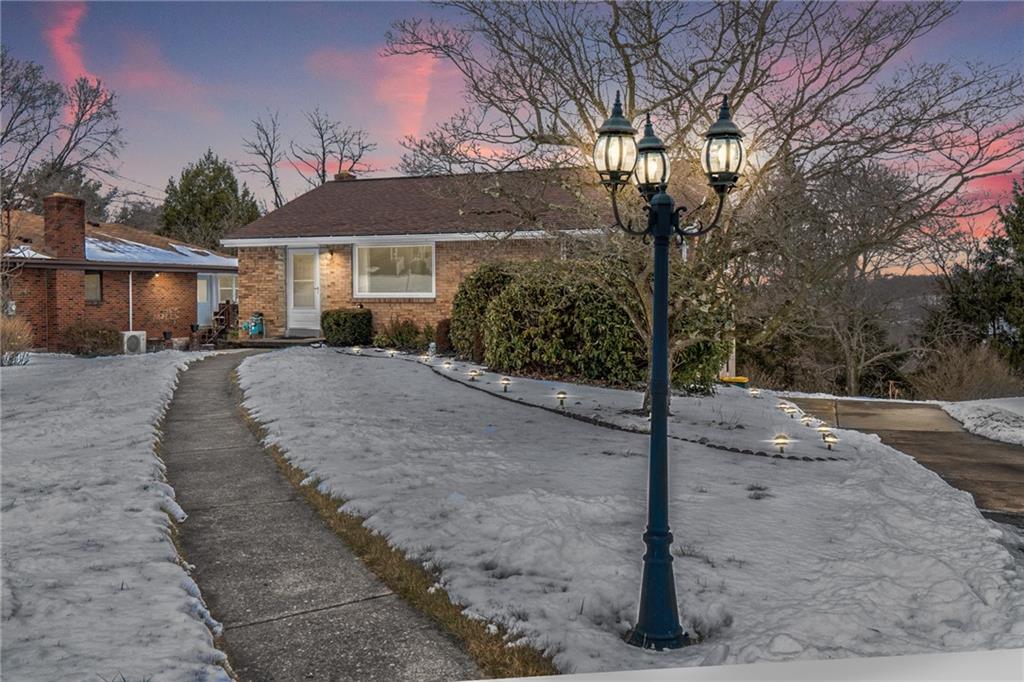 26 Bellview Drive McKees Rocks, PA 15136 - Photo 1 of 25 Gallery Image 1