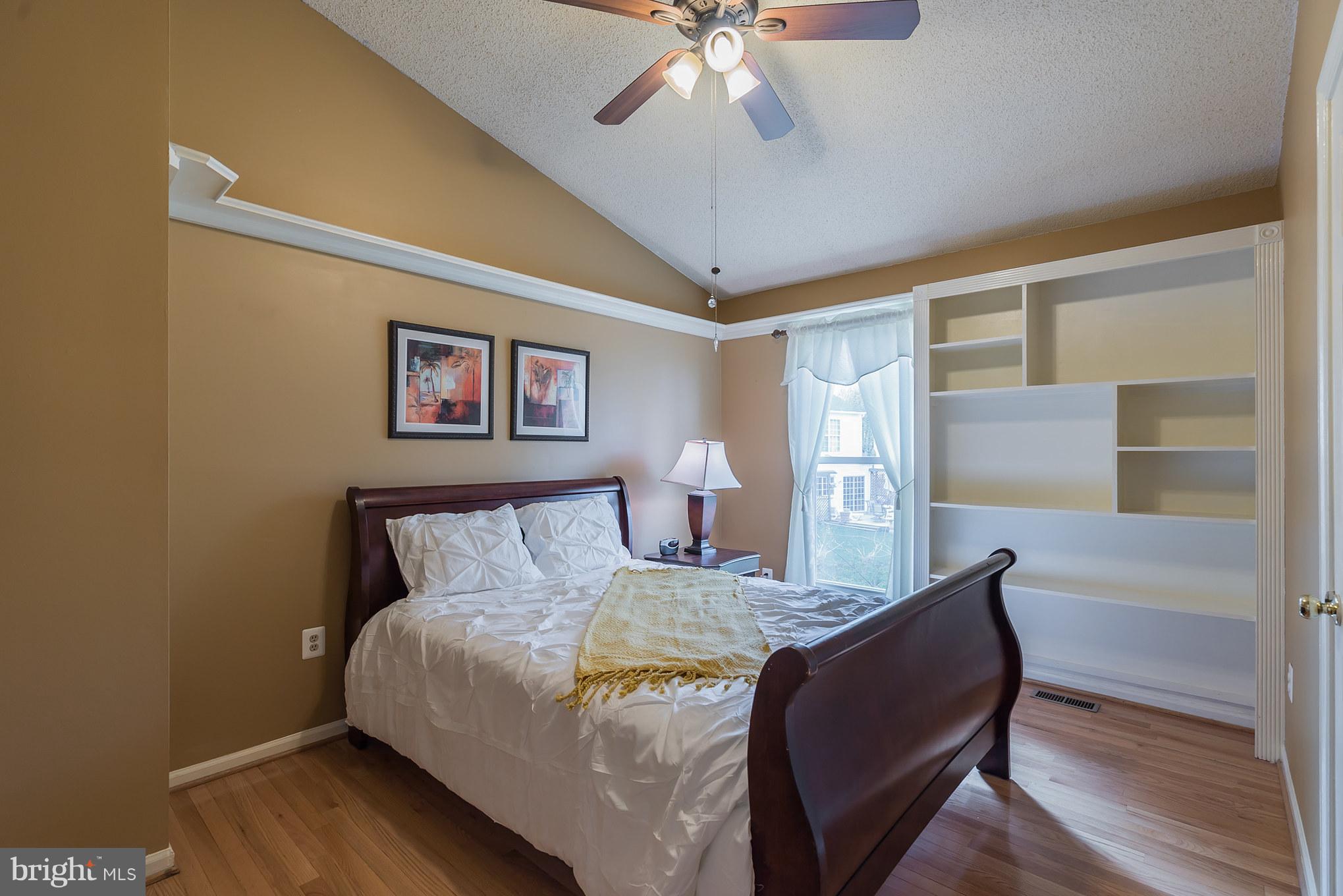 8593 Signal Hill Road Manassas, VA 20110 - Photo 20 of 30 Second bedroom in the back with built-ins