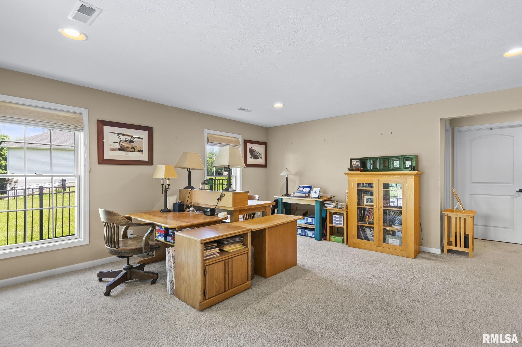 1621 Hoechester Road Springfield, IL 62712 - Photo 31 of 44
