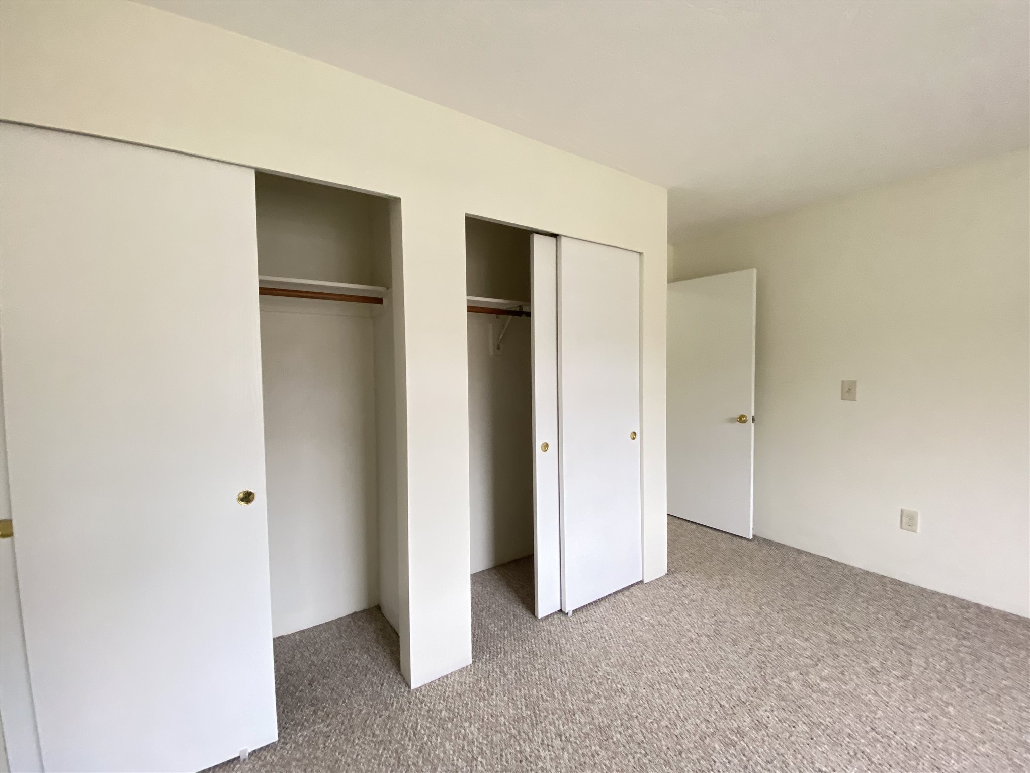 383 Huse Road, Unit 9 Manchester, NH 03103 - Photo 15 of 39