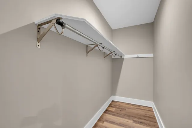 $775,000 | 372 Lee Road, Cottontown, TN 37048