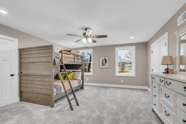 $775,000 | 372 Lee Road, Cottontown, TN 37048