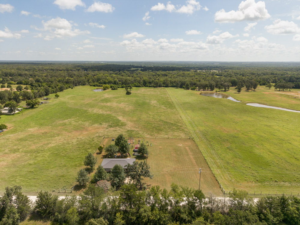 978 Holly Cemetery Road Franklin, TX 77856 - Photo 31 of 33