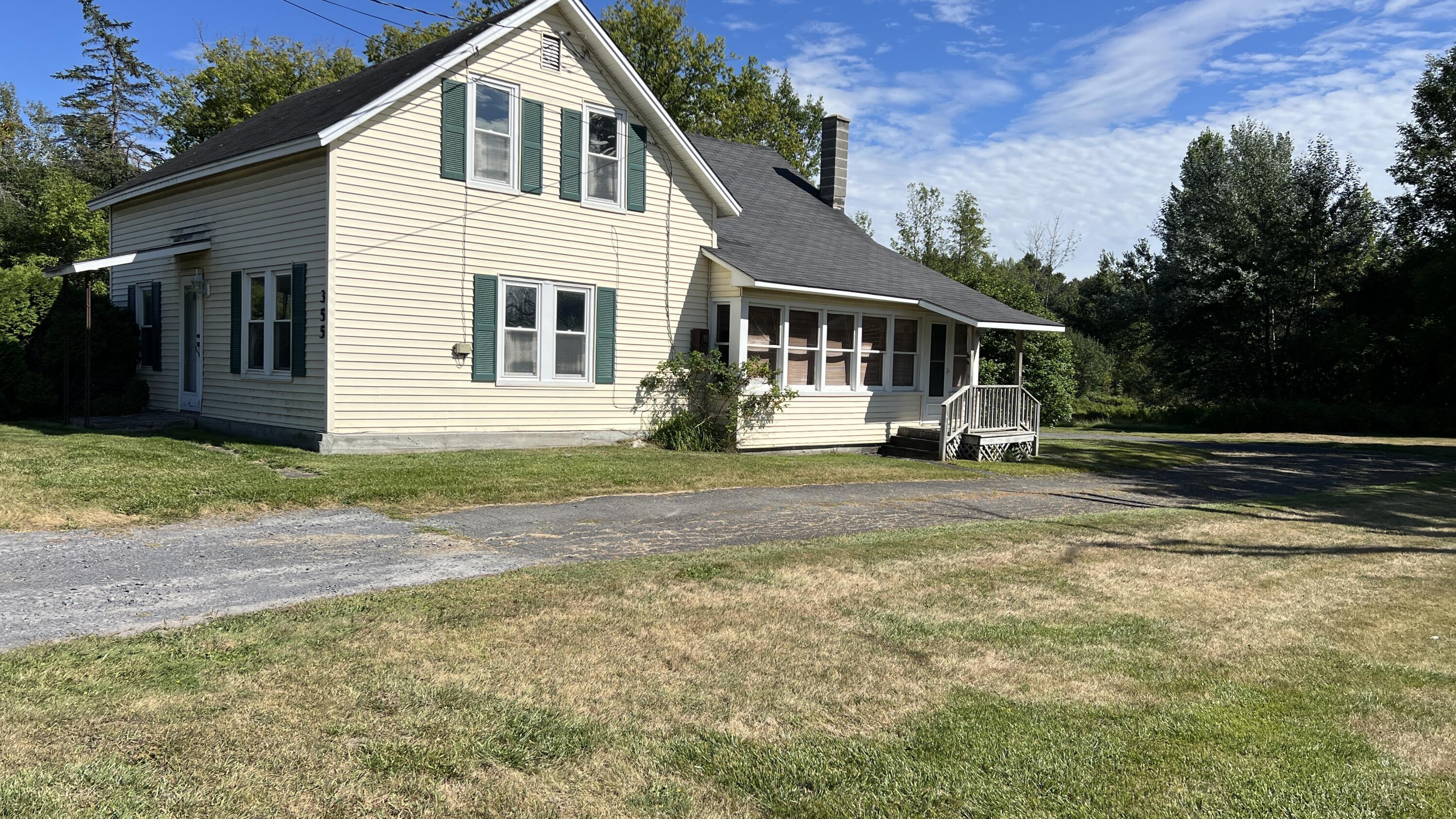 355 Tom Miller Road Plattsburgh, NY 12901 - Photo 4 of 34 IMG_9037(1)