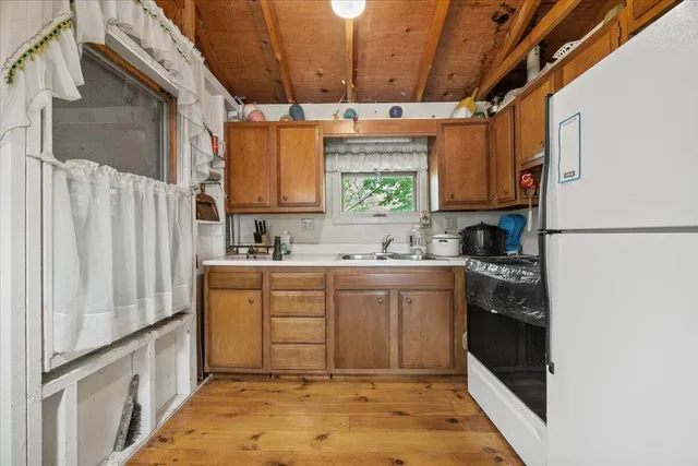 $325,000 | 51 Oakland Avenue, Yarmouth, ME 04096