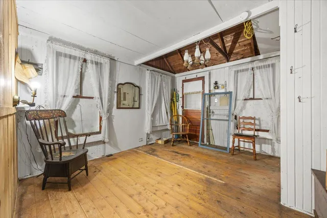 $325,000 | 51 Oakland Avenue, Yarmouth, ME 04096