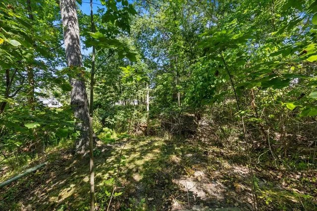 $325,000 | 51 Oakland Avenue, Yarmouth, ME 04096