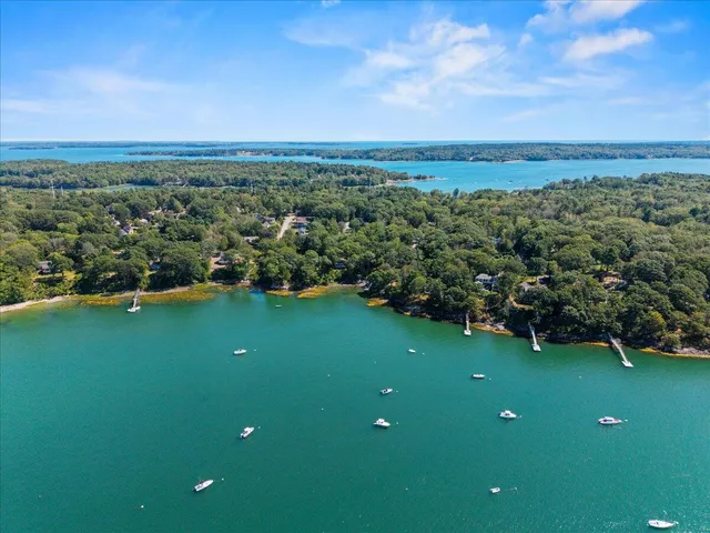 $325,000 | 51 Oakland Avenue, Yarmouth, ME 04096