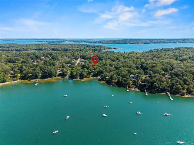 $325,000 | 51 Oakland Avenue, Yarmouth, ME 04096