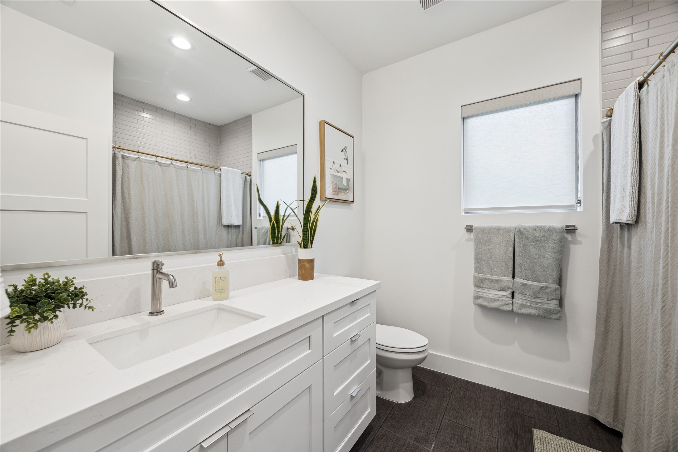 2012 Welch Street Houston, TX 77019 - Photo 13 of 16 Gallery Image 13