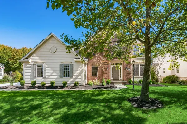 $850,000 | 8066 Summerhouse Drive West, Dublin, OH 43016