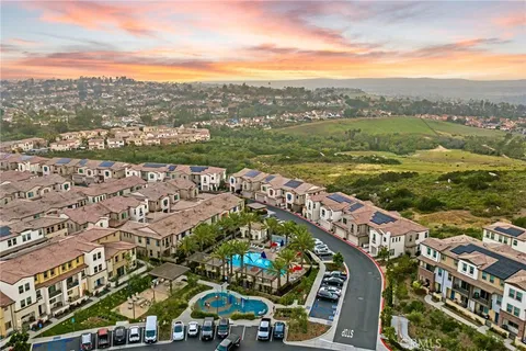 $885,000 | 1704 Laurelwood Way, Oceanside, CA 92056