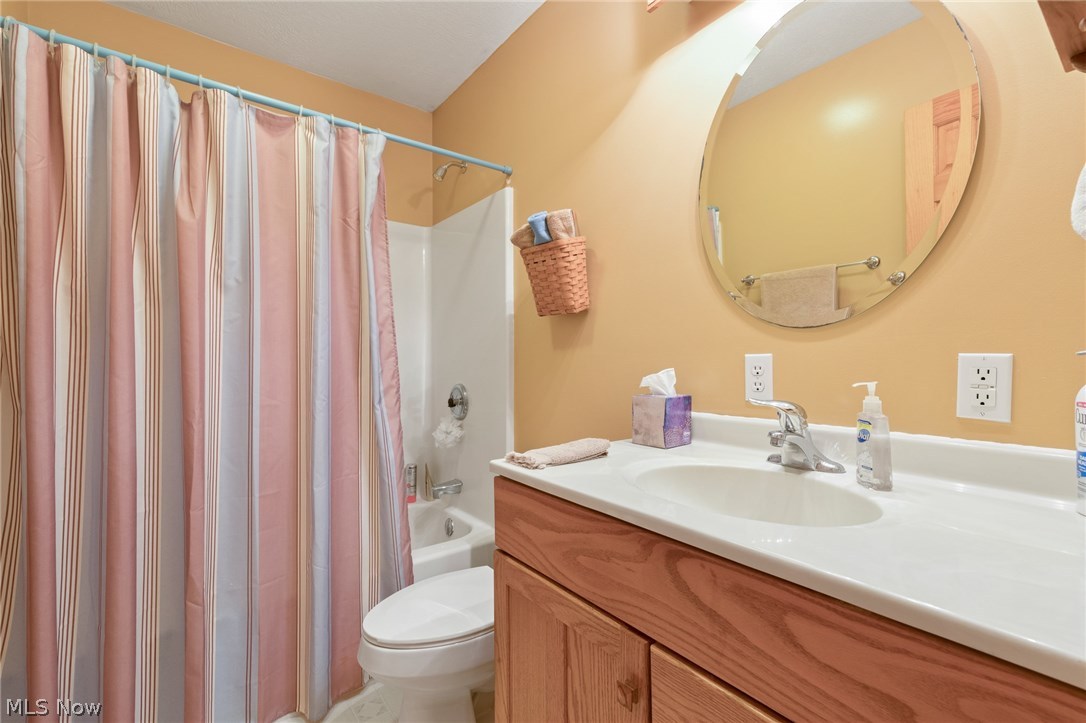 2382 Fillingham Road Rome, OH 44085 - Photo 20 of 33