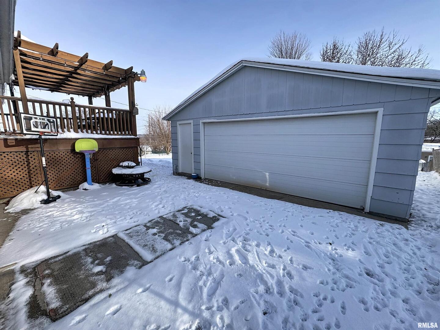 8119 10th Street West Rock Island, IL 61201 - Photo 23 of 25 a view of a backyard of a house