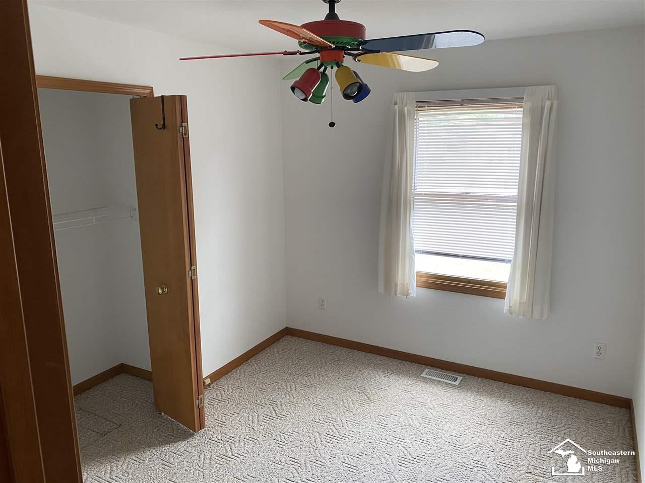 7235 Douglas Road Lambertville, MI 48144 - Photo 15 of 22